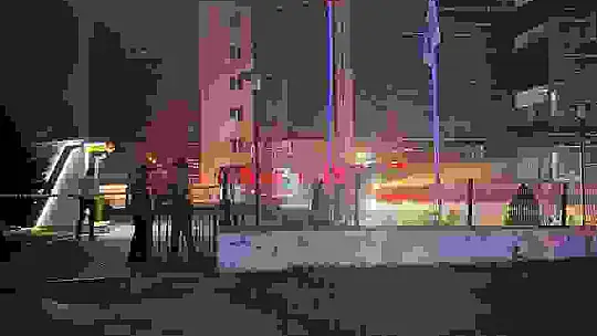 SGK İl Müdürlüğü binasının çatısında çıkan yangın ekipleri alarma geçirdi