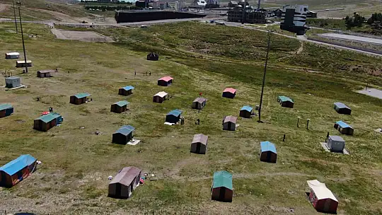 2 bin 200 metre yüksekte en serin kamp! Sadece 100 TL...