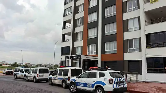 Avukat silahını temizlerken kendini vurdu