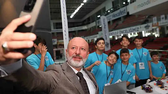 KOCAFEST'te gençlerin hayalleri gerçekleşiyor