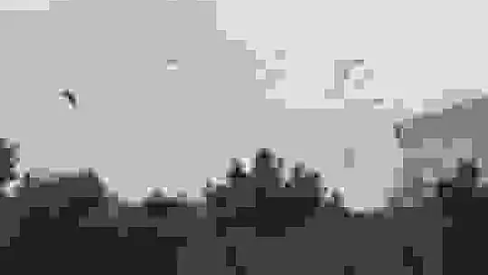 Sivas'ta hortum çatıları uçurdu