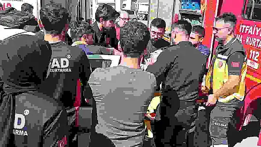 Sivas'ta tır ile otomobil çarpıştı: 4 yaralı