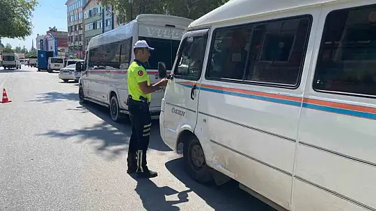 Sivil polis tespit etti, gereksiz korna çalan sürücülere ceza yağdı