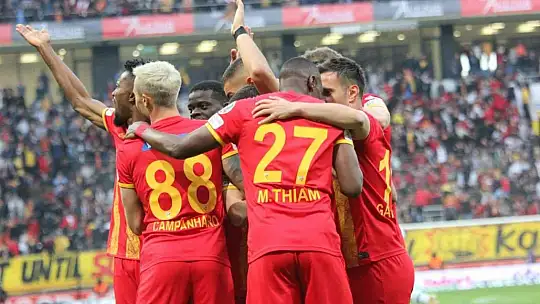 Spor Toto Süper Lig: Kayserispor: 1 - Konyaspor: 2 (Maç devam ediyor)