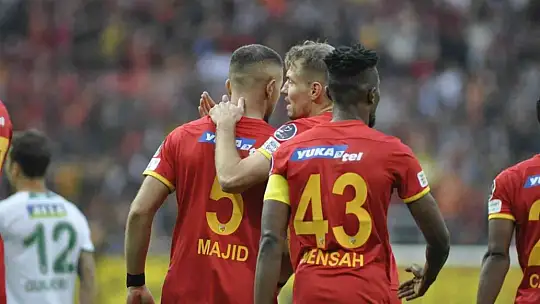 Spor Toto Süper Lig: Kayserispor: 1 - Konyaspor: 2 (Maç devam ediyor)