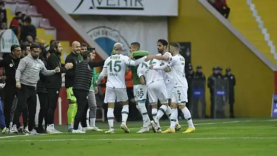 Spor Toto Süper Lig: Kayserispor: 1 - Konyaspor: 2 (Maç devam ediyor)