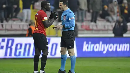 Spor Toto Süper Lig: Kayserispor: 0 - Fatih Karagümrük: 2 (İlk yarı)