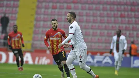 Spor Toto Süper Lig: Kayserispor: 0 - Fatih Karagümrük: 2 (İlk yarı)