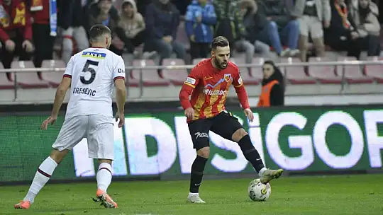 Spor Toto Süper Lig: Kayserispor: 0 - Fatih Karagümrük: 2 (İlk yarı)