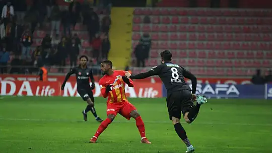 Spor Toto Süper Lig: Kayserispor: 1 - Sivasspor: 0 (Maç devam ediyor)