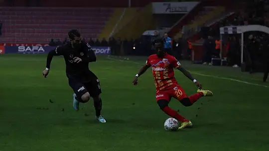 Spor Toto Süper Lig: Kayserispor: 1 - Sivasspor: 0 (Maç devam ediyor)