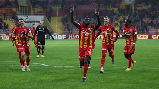 Spor Toto Süper Lig: Kayserispor: 3 - Sivasspor: 0 (İlk yarı)