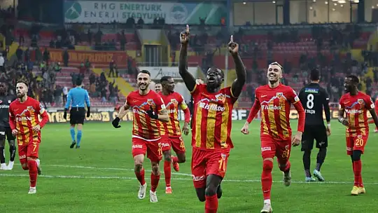 Spor Toto Süper Lig: Kayserispor: 3 - Sivasspor: 0 (İlk yarı)