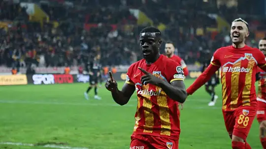Spor Toto Süper Lig: Kayserispor: 3 - Sivasspor: 0 (İlk yarı)