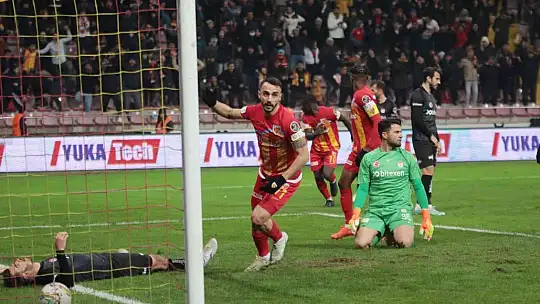 Spor Toto Süper Lig: Kayserispor: 3 - Sivasspor: 0 (İlk yarı)
