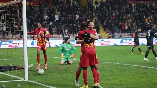 Spor Toto Süper Lig: Kayserispor: 3 - Sivasspor: 0 (İlk yarı)