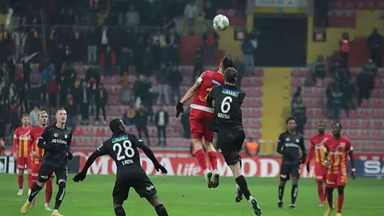 Spor Toto Süper Lig: Kayserispor: 3 - Sivasspor: 0 (İlk yarı)