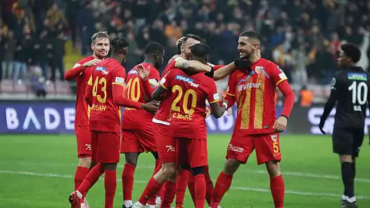 Spor Toto Süper Lig: Kayserispor: 3 - Sivasspor: 0 (İlk yarı)