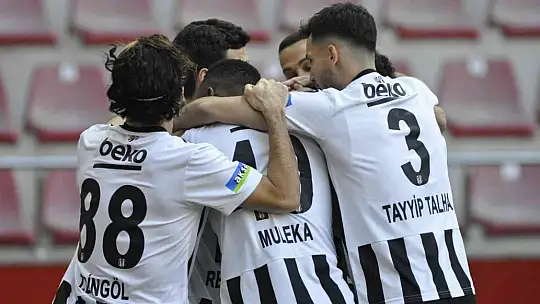 Spor Toto Süper Lig: Kayserispor: 0 - Beşiktaş: 1 (Maç devam ediyor)