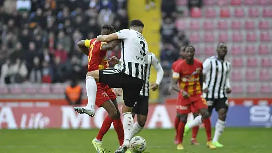 Spor Toto Süper Lig: Kayserispor: 0 - Beşiktaş: 1 (Maç devam ediyor)