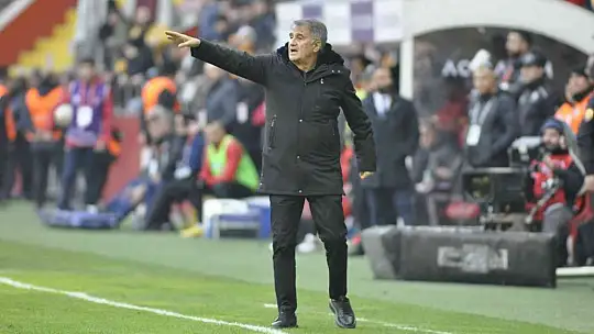 Spor Toto Süper Lig: Kayserispor: 0 - Beşiktaş: 2 (İlk yarı)