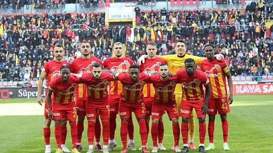 Spor Toto Süper Lig: Kayserispor: 0 - Beşiktaş: 2 (İlk yarı)