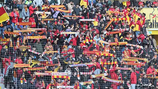 Spor Toto Süper Lig: Kayserispor: 0 - Beşiktaş: 2 (İlk yarı)