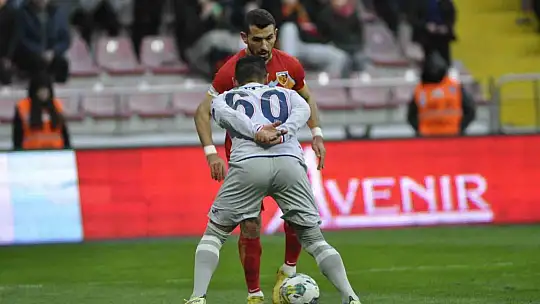 Spor Toto Süper Lig: Kayserispor: 0 - Medipol Başakşehir: 0 (İlk yarı)