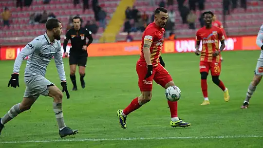 Spor Toto Süper Lig: Kayserispor: 0 - Medipol Başakşehir: 0 (İlk yarı)