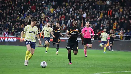 Spor Toto Süper Lig: Kayserispor: 0 - Fenerbahçe: 1 (Maç devam ediyor)