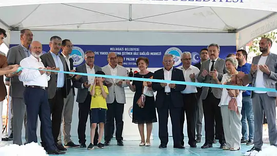 Melikgazi'de Aile Sağlığı Merkezi ve Kapalı Pazaryeri Hizmete Açıldı