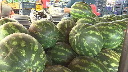 Susuzluğa ve sindirime hangi meyve iyi geliyor?