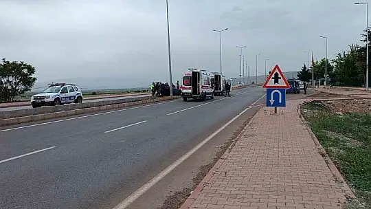 Yoldan çıkan otomobil takla attı