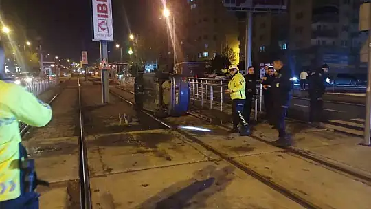 Kayseri'de takla atan aracın sürücüsü olay yerinden kaçtı