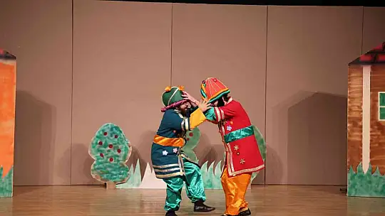 Talas'ta hafta sonu Hacivat-Karagöz heyecanı yaşandı