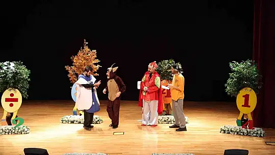 Talas'ta hafta sonu tiyatro keyfi