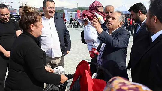 Mustafa Yalçın  Elbistanlı depremzedeler ile bir araya geldi.