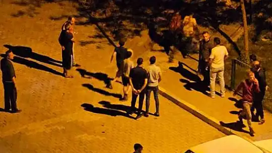 Tartışma sokak kavgasına döndü