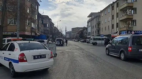 Tartıştığı şahsa balkondan ateş açtı