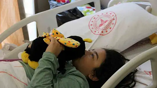 Tedavi gören depremzede anne konuştu