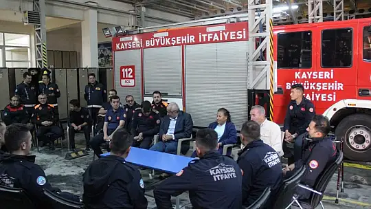 Engelli çift kendilerini kurtaran ekipleri ziyaret etti