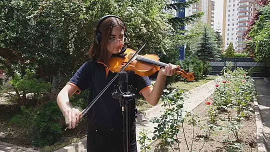 Öğrenciler şarkı söyledi