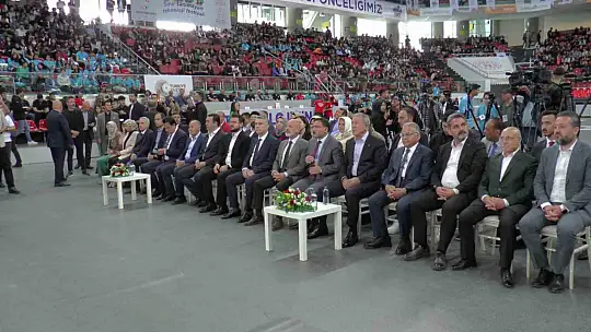 Kocafest Kayseri'ye binlerce öğrenci akın etti