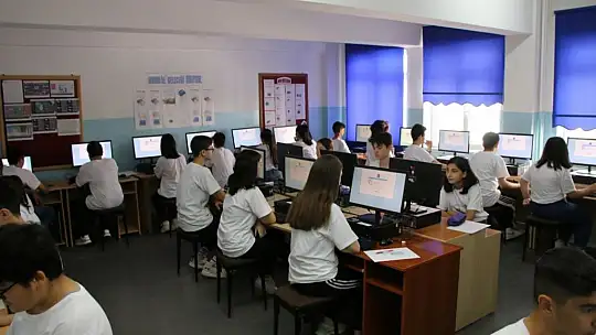 TIMSS sınavları Kayseri'de uygulanmaya devam ediyor