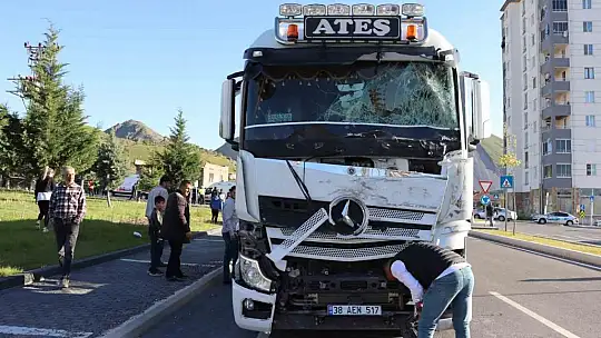 Feci kazada can pazarı: 33 yaralı!..