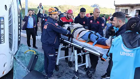 Feci kazada can pazarı: 33 yaralı!..