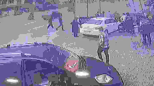 Tırın çarptığı otomobiller savruldu, o anlar kameraya yansıdı