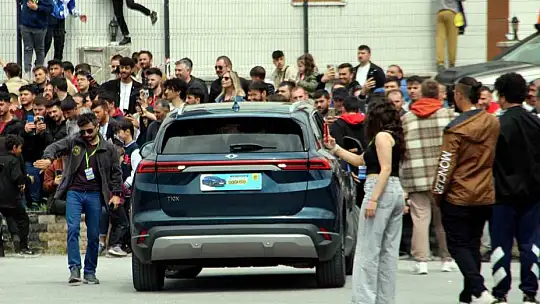 Kayserililer TOGG'un gösterisine büyük ilgi gösterdi