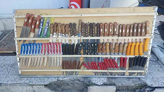 Tomarza'da bıçak bileyicileri yoğun mesai yapıyor