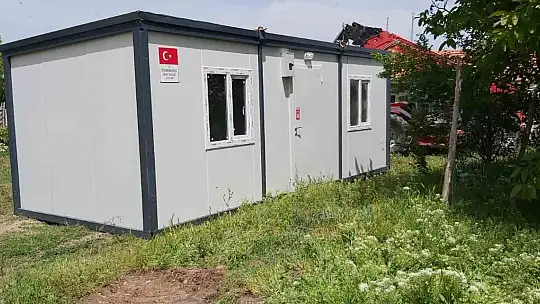 AFAD Tomarzalı vatandaşlara konteyner gönderdi
